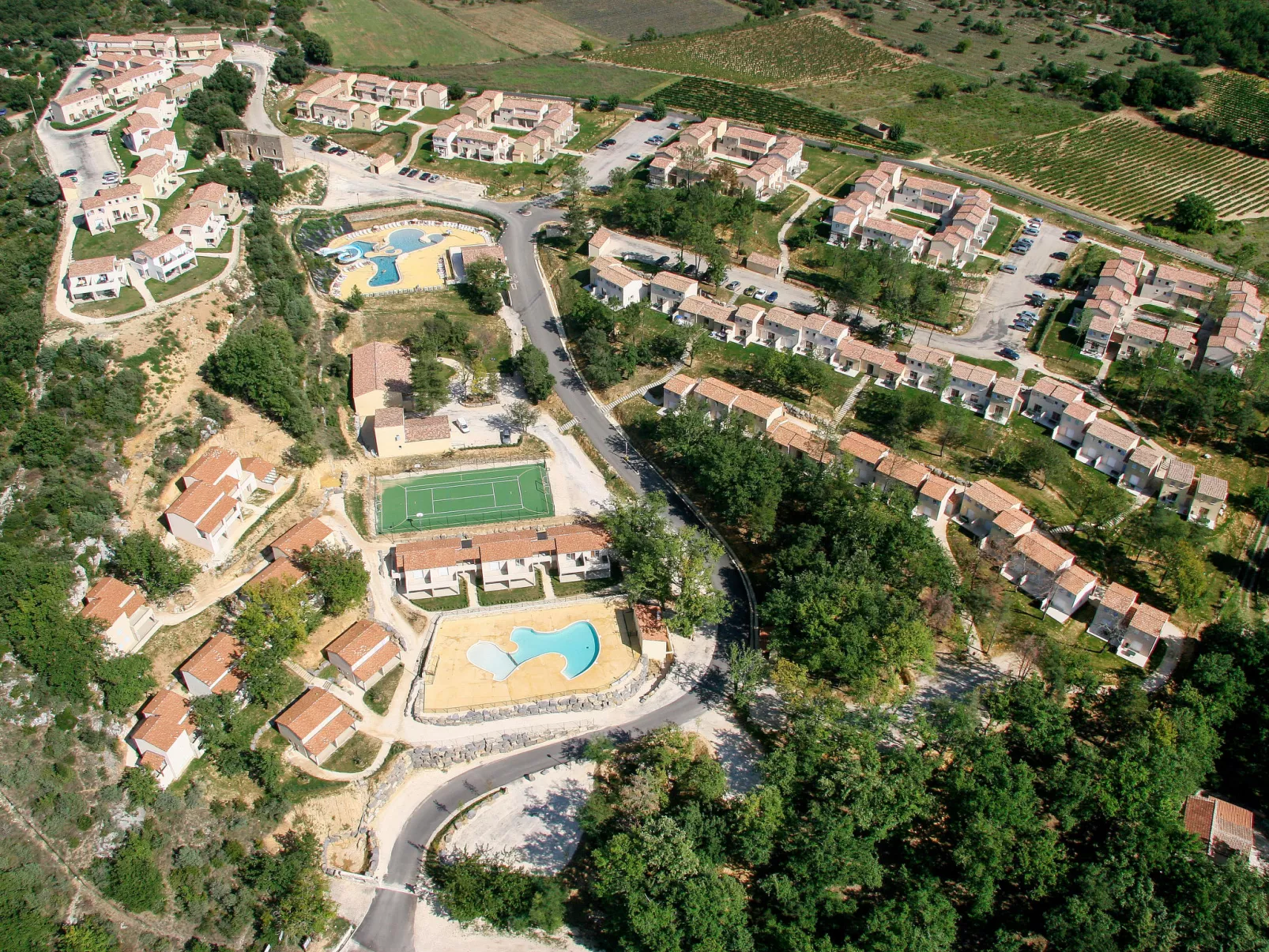 Les Hauts de Salavas-Outside