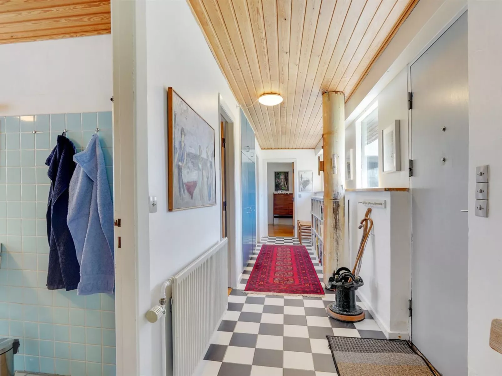 "Matilda" - 375m from the sea-Inside