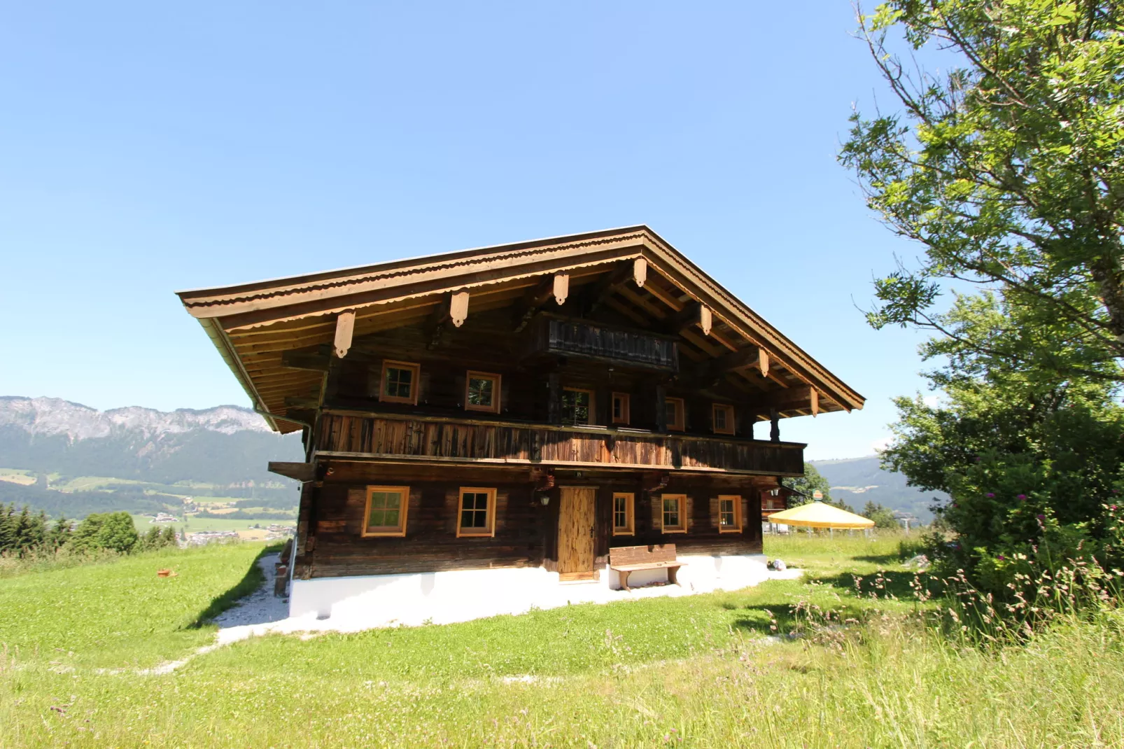 Berghof Webern-Exterior summer