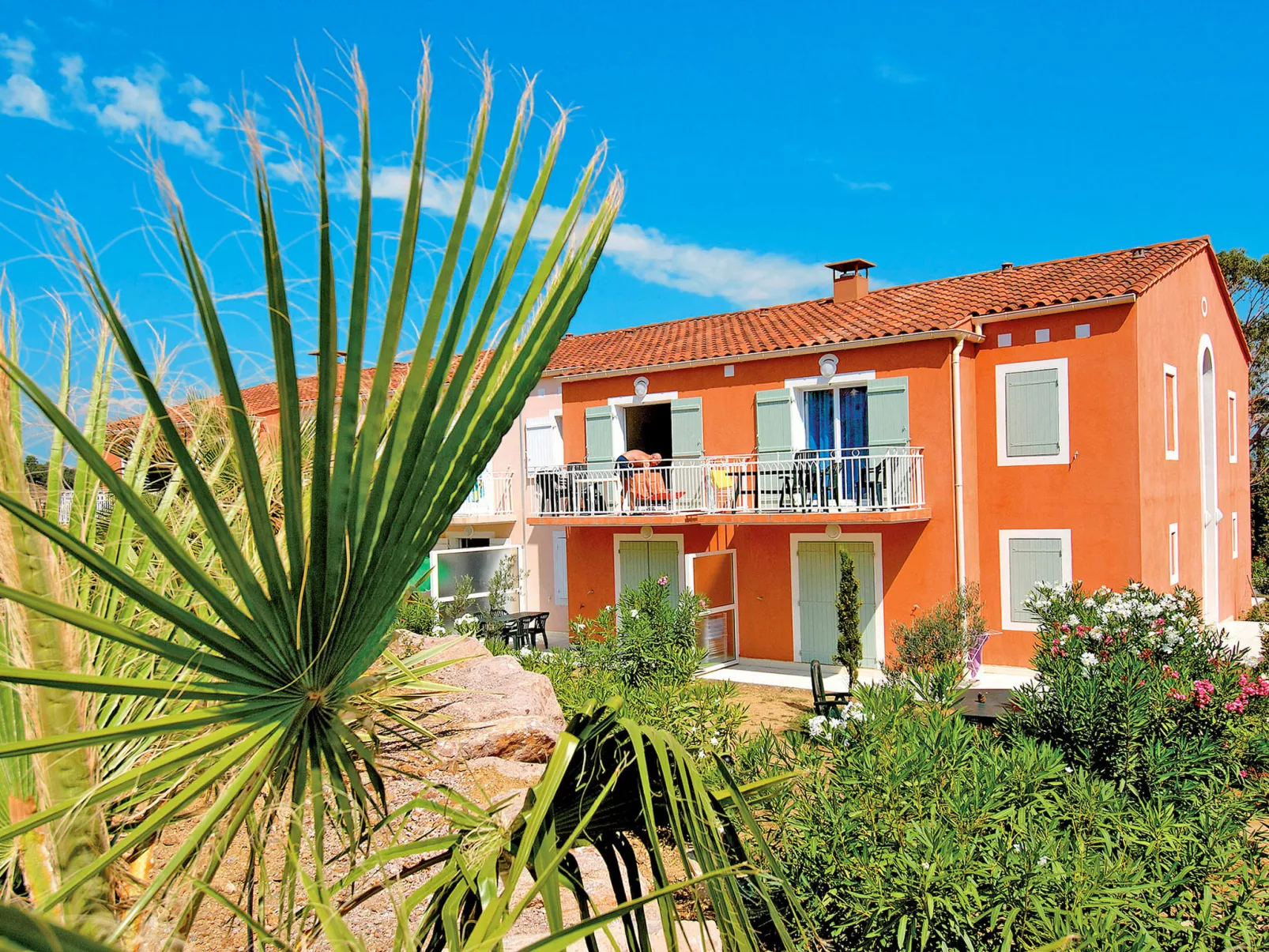 Le Domaine des Eucalyptus-Outside