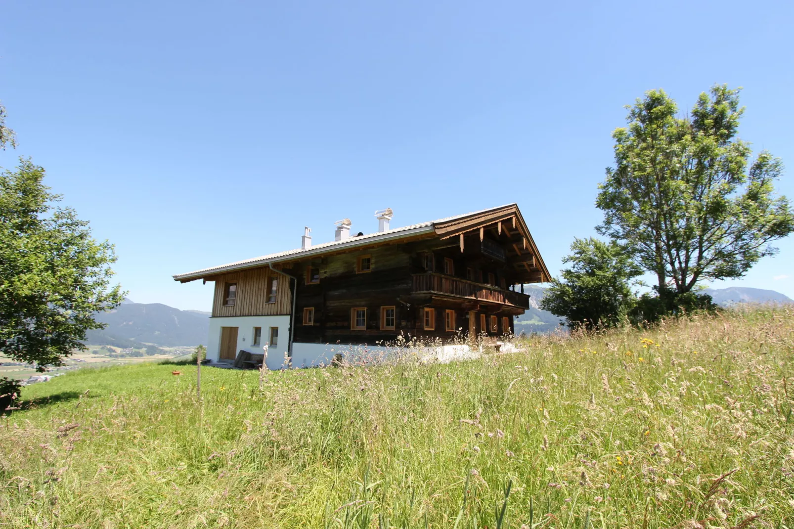 Berghof Webern-Exterior summer
