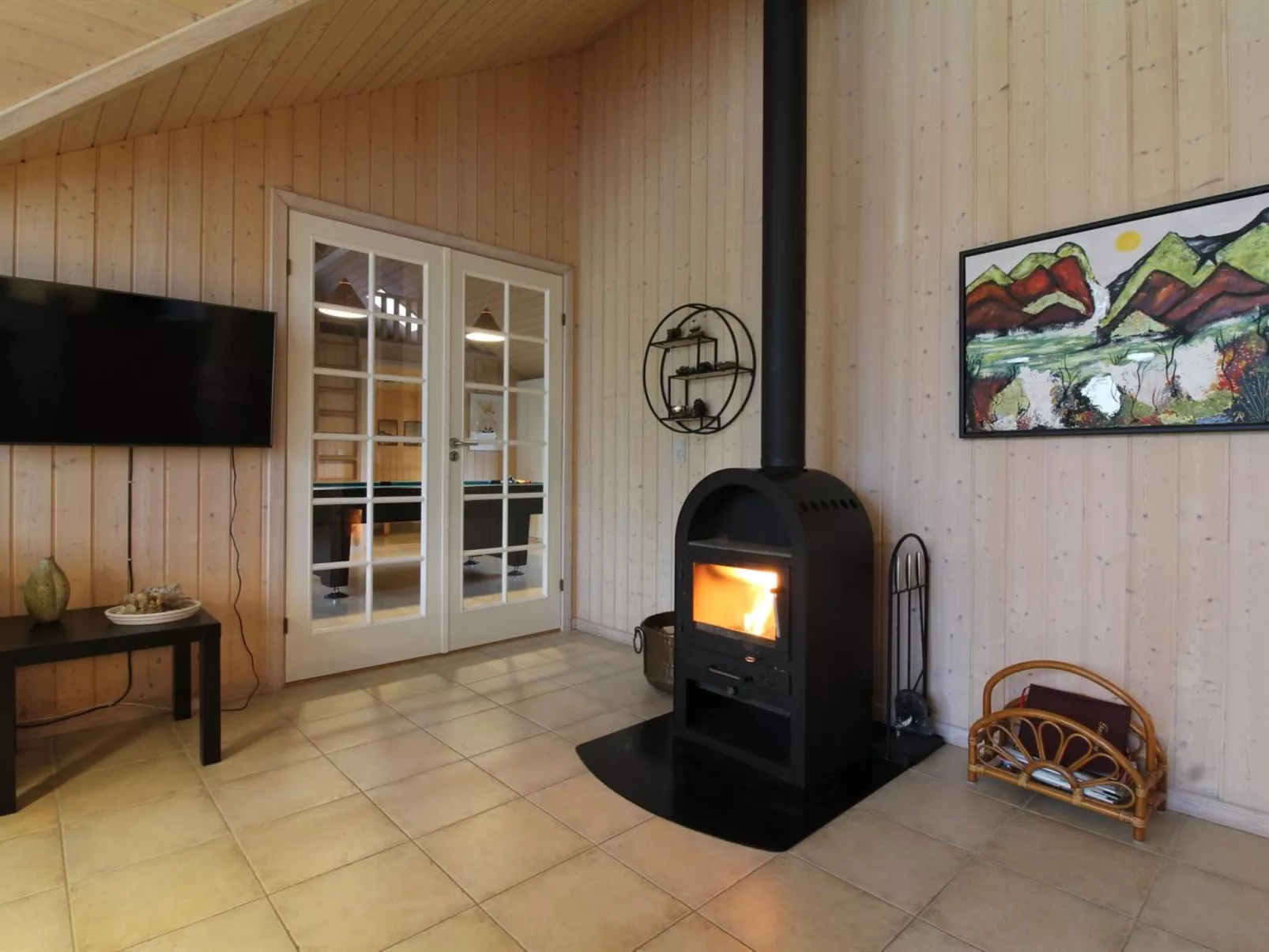"Synnöve" - 550m from the sea-Inside