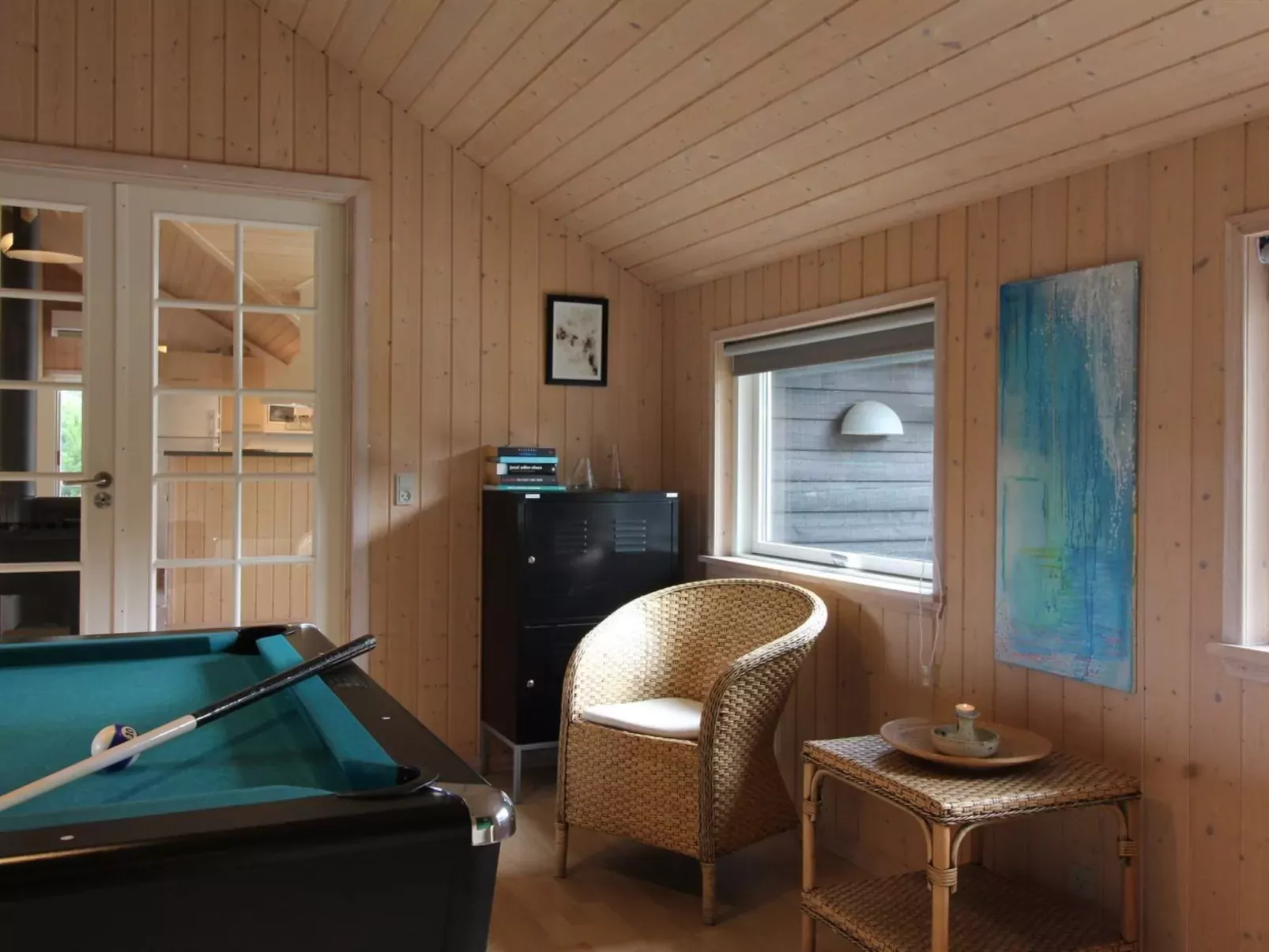 "Synnöve" - 550m from the sea-Inside