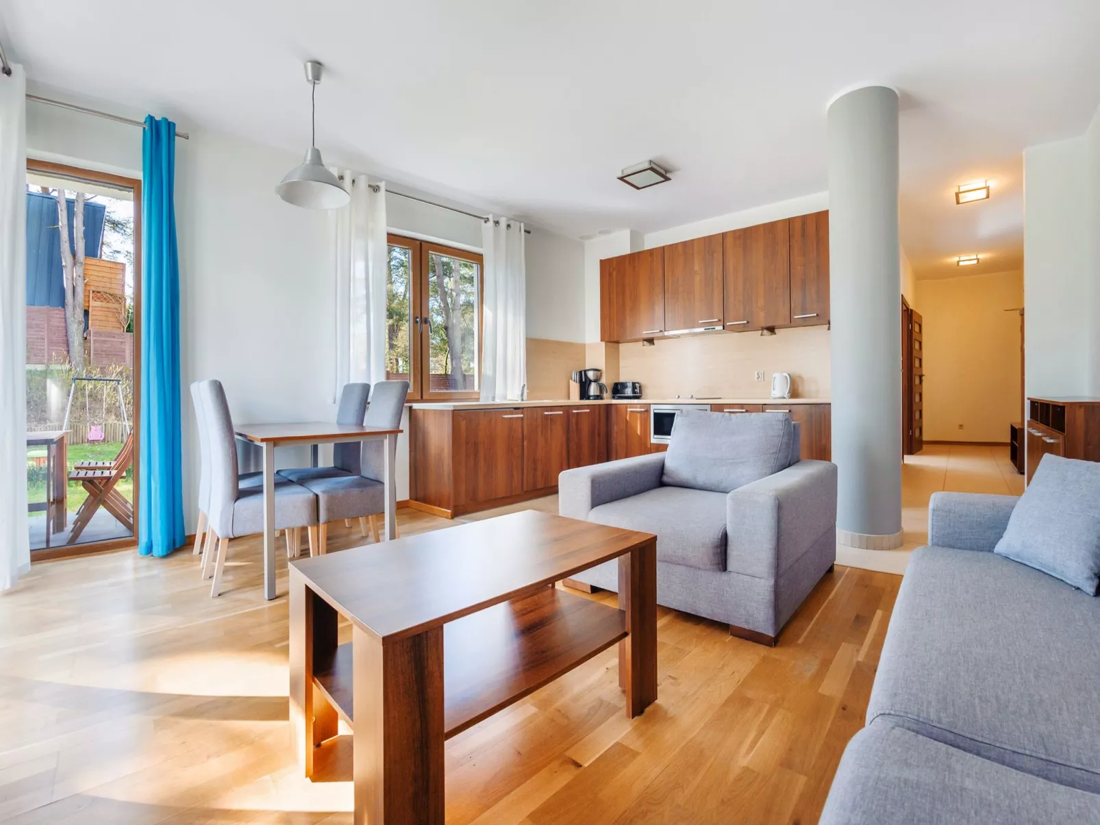 Cztery Pory Roku-Drinnen