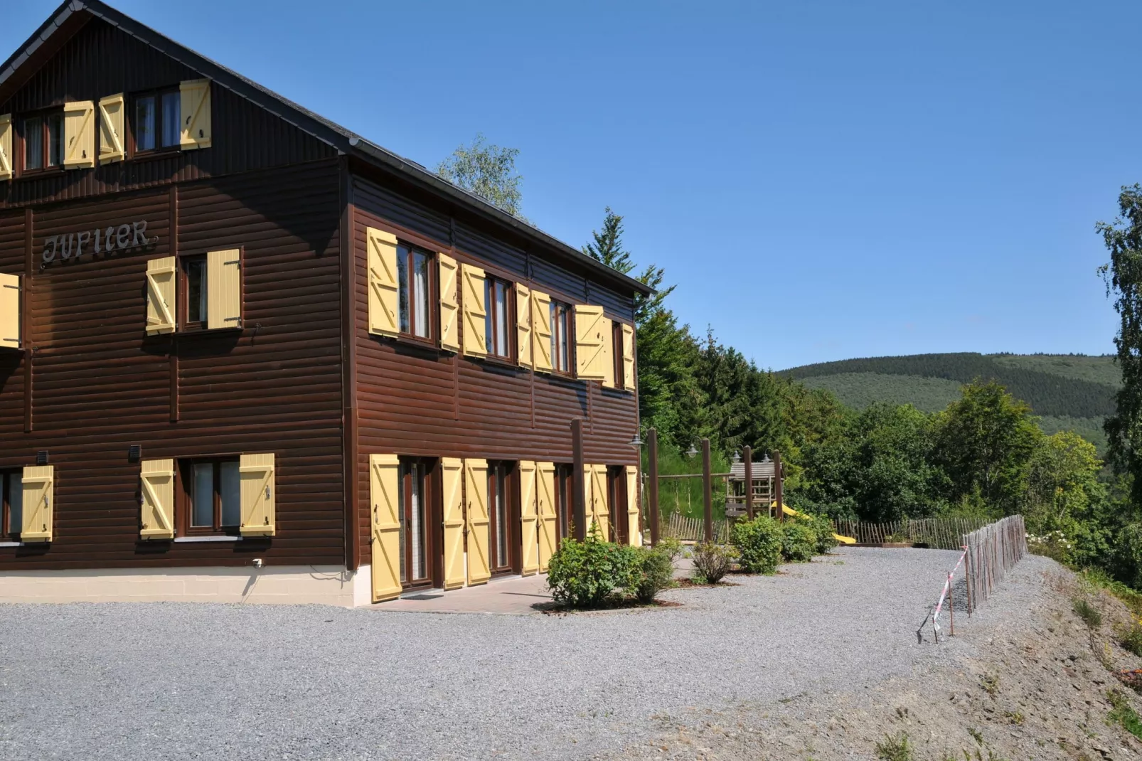 Les Rochettes Jupiter-Exterior summer