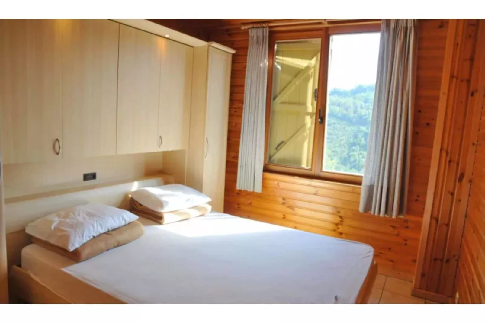 Les Rochettes Jupiter-Bedroom