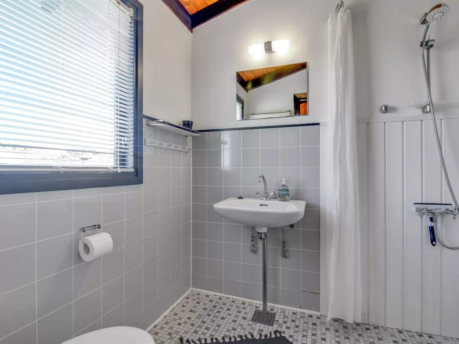 "Tulir" - 300m from the sea-Inside
