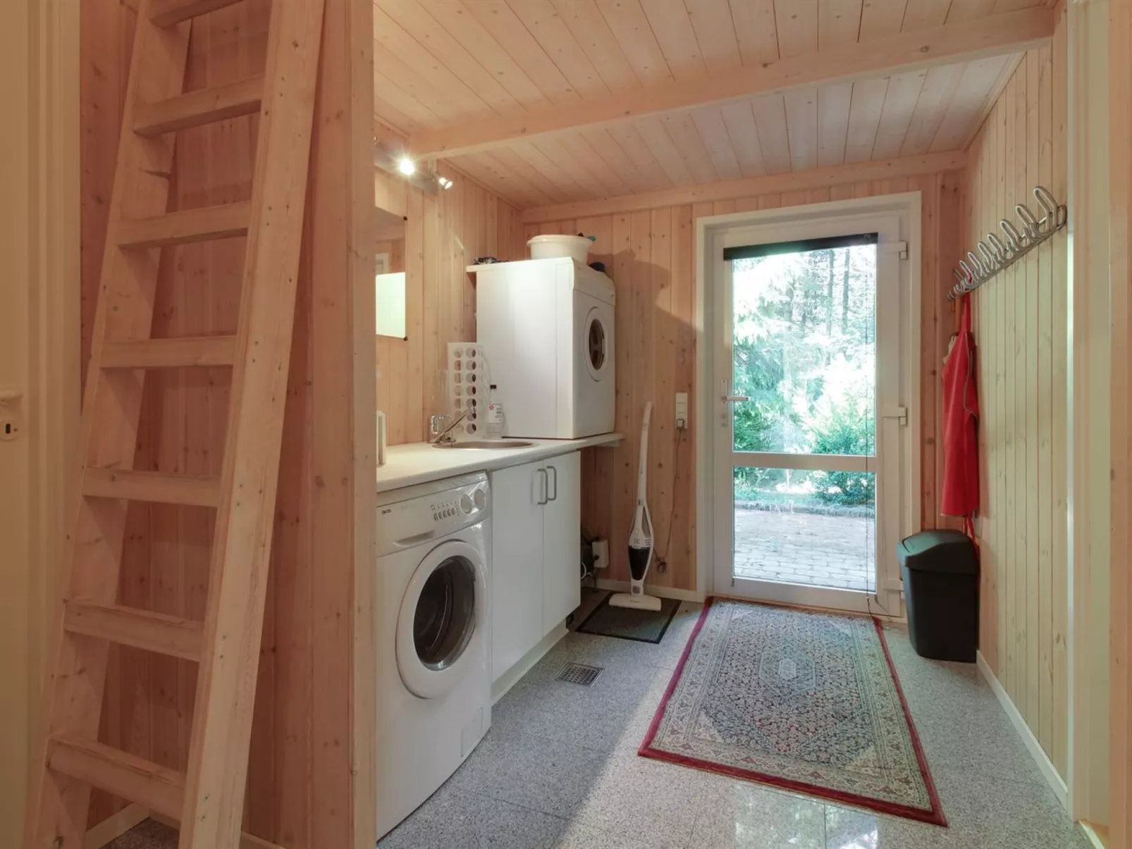 "Aniki" - 1.4km from the sea-Inside