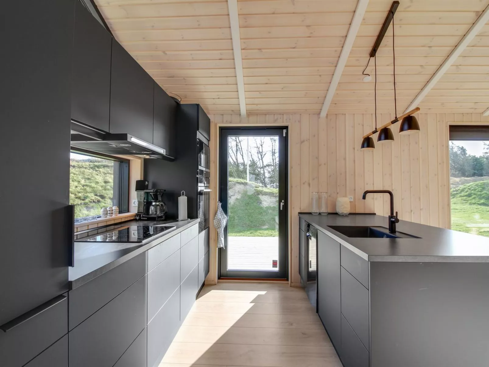 "Vanamo" - 300m from the sea-Inside