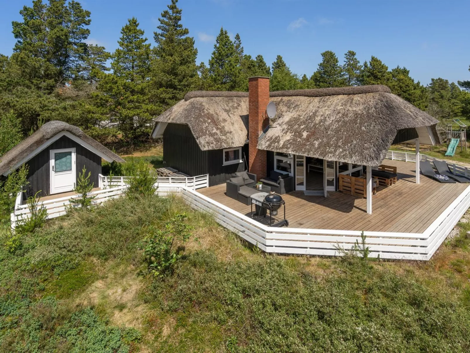 "Lin" - 2.9km from the sea-Outside