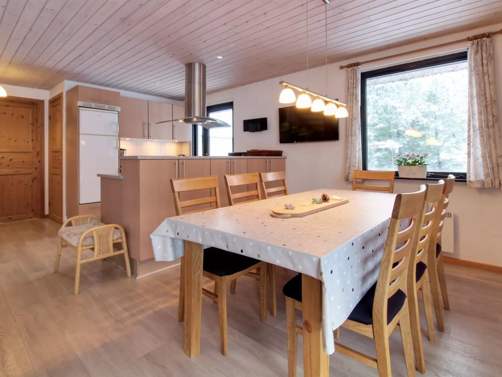 "Vendela" - 2.5km from the sea-Inside