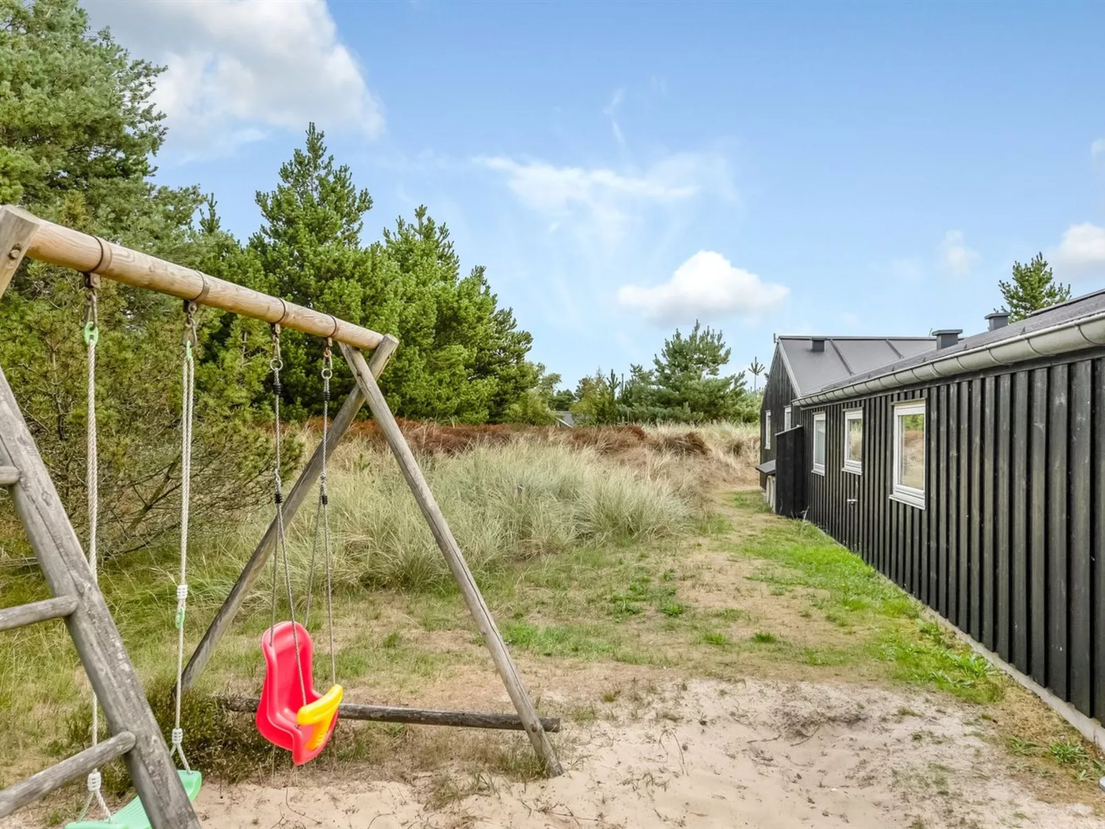 "Lav" - 3.8km from the sea-Outside