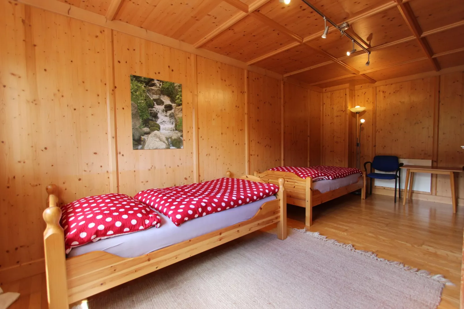 Limm-Bedroom