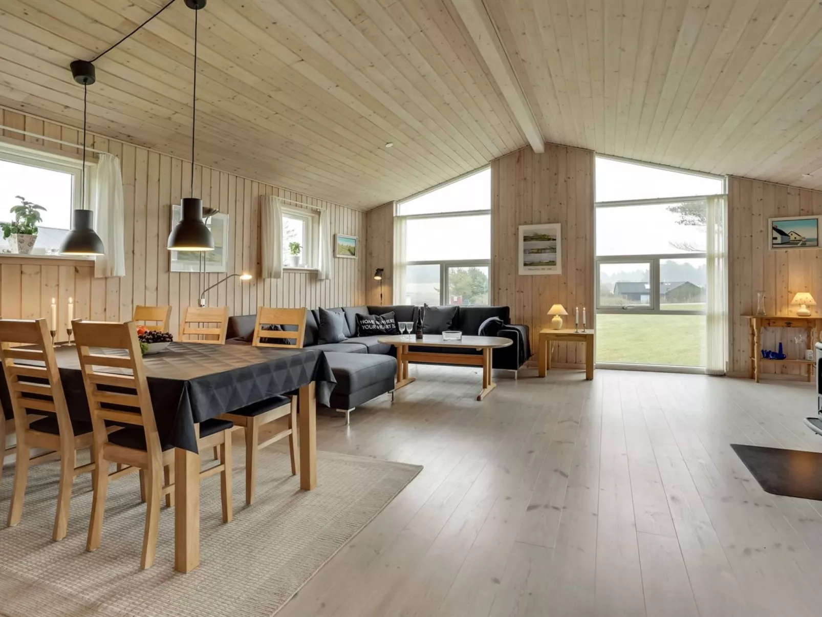 "Sampsa" - 600m from the sea-Drinnen
