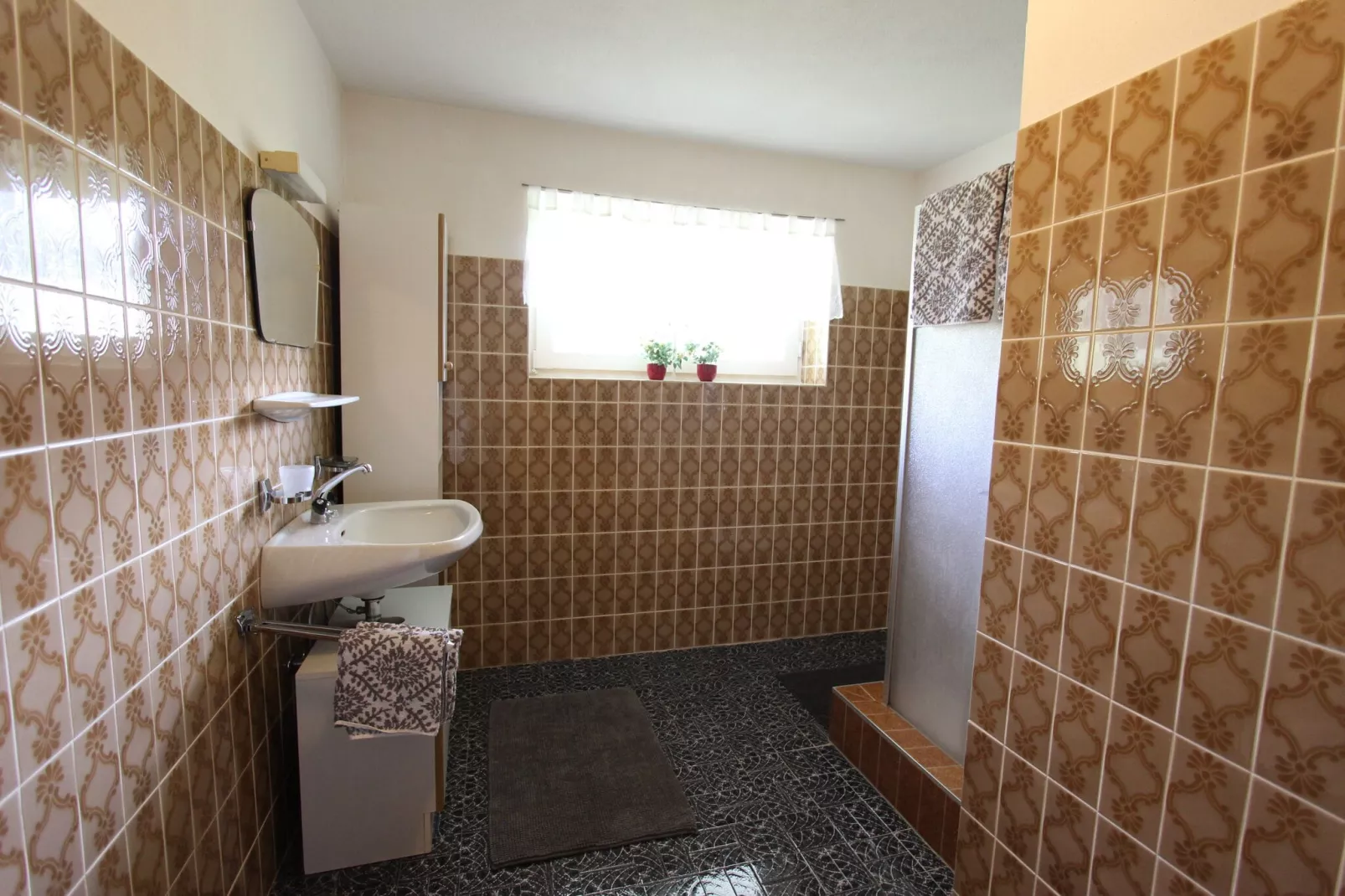 Limm-Bathroom