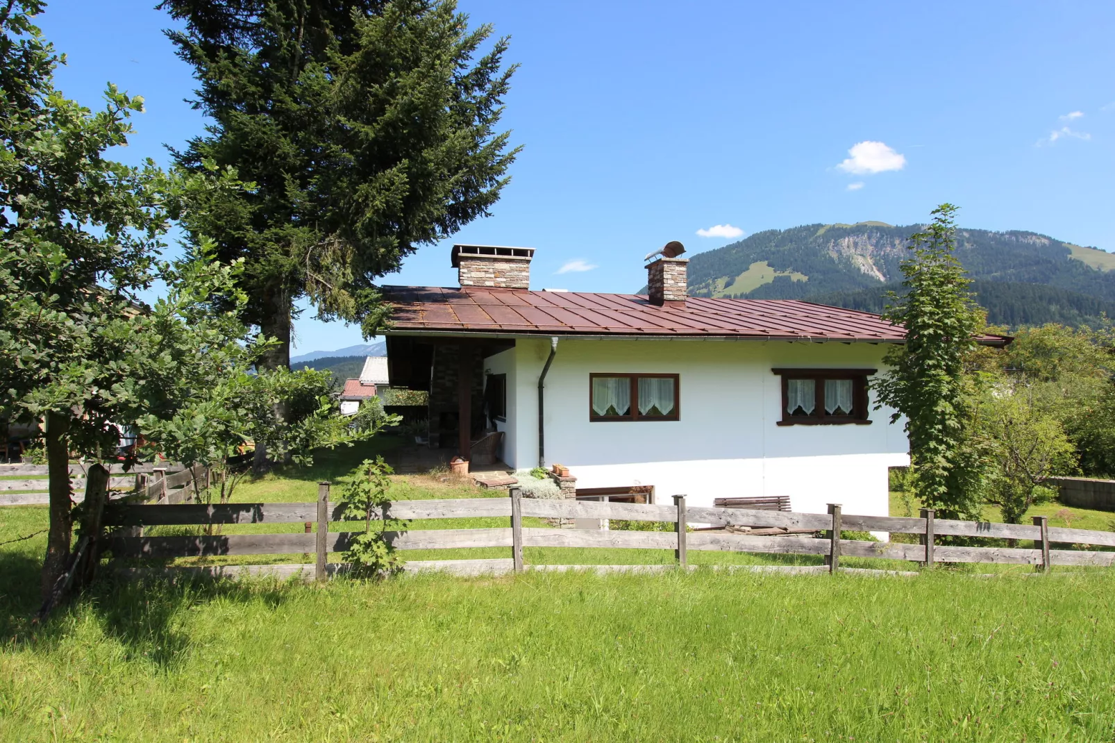 Limm-Exterior summer