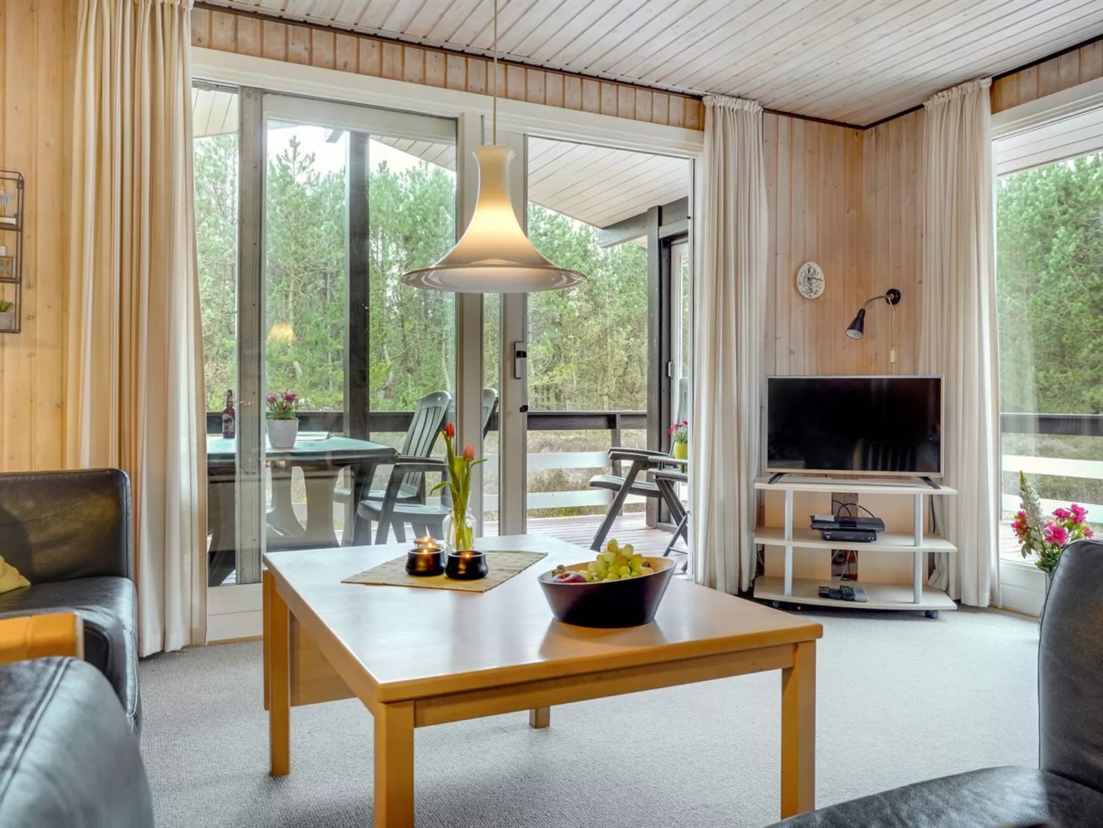 "Sigrun" - 4km from the sea-Inside