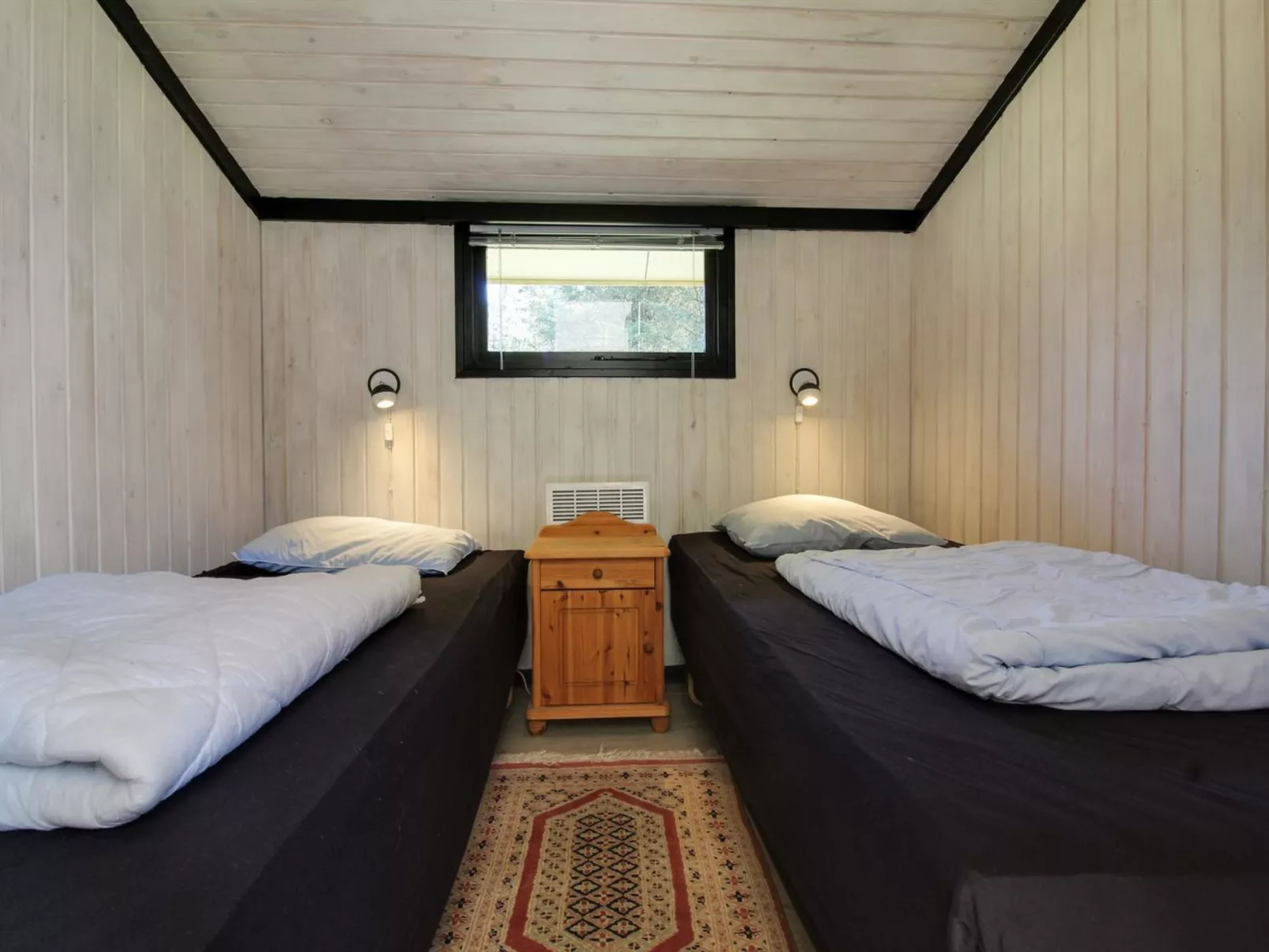 "Biergh" - 600m from the sea-Inside