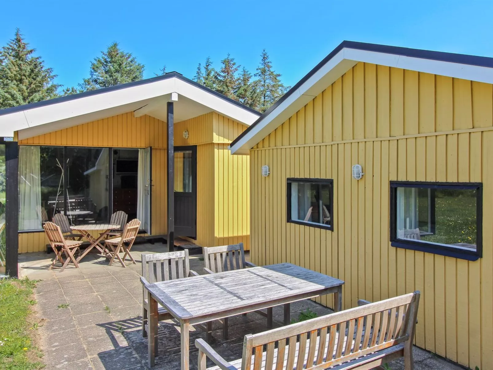 "Biergh" - 600m from the sea-Outside