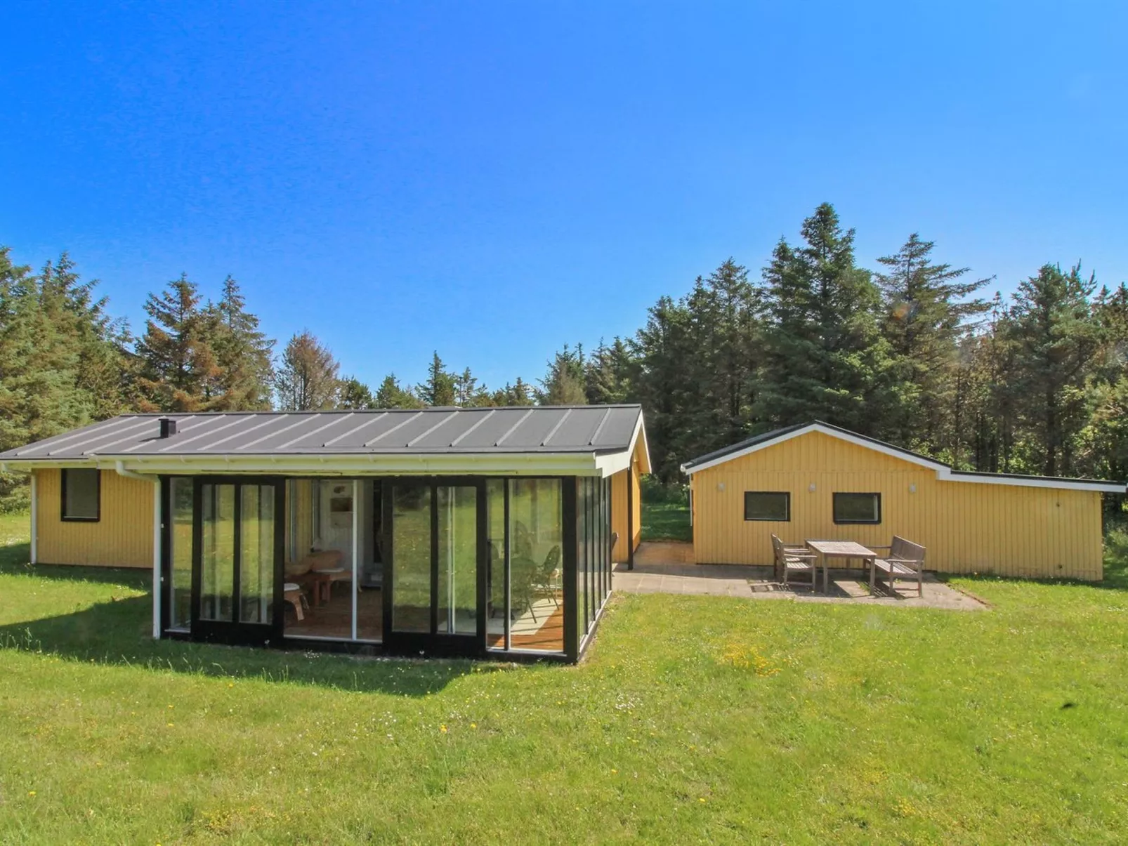 "Biergh" - 600m from the sea-Outside