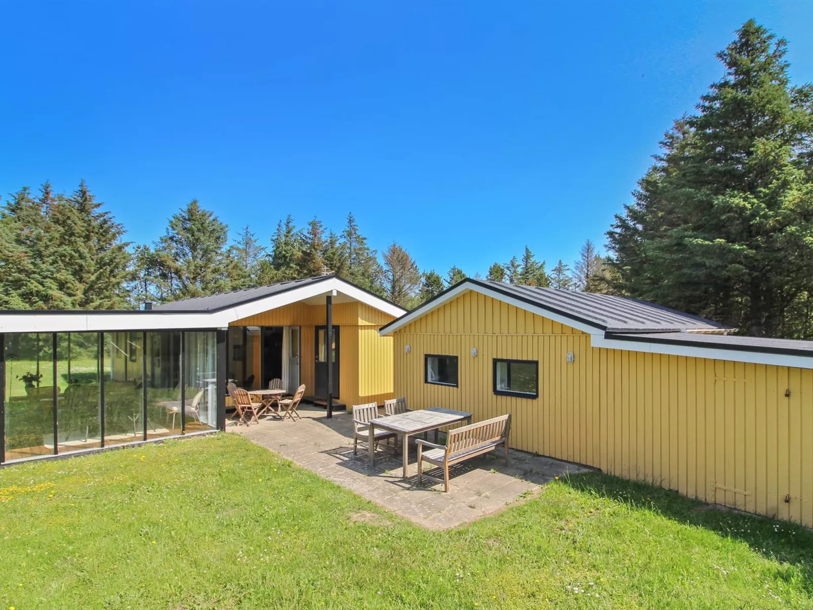 "Biergh" - 600m from the sea-Outside