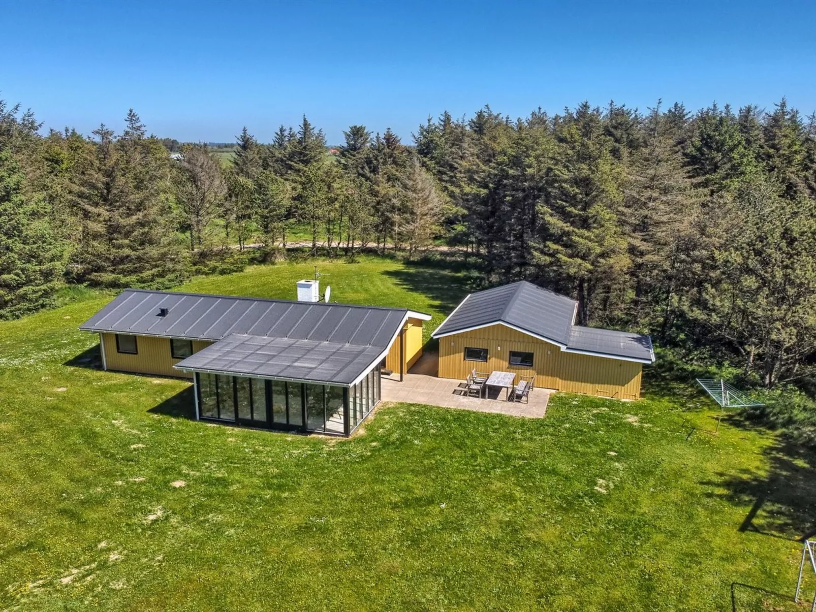 "Biergh" - 600m from the sea-Outside