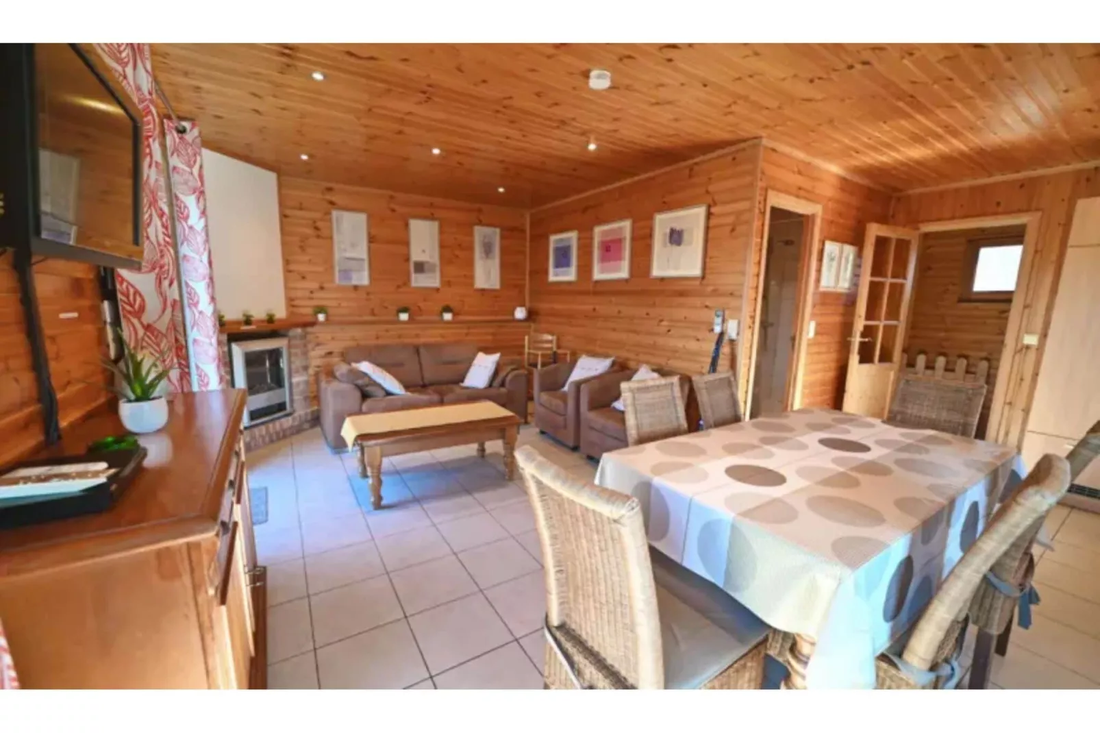 Les Rochettes Pluton 3-Living room