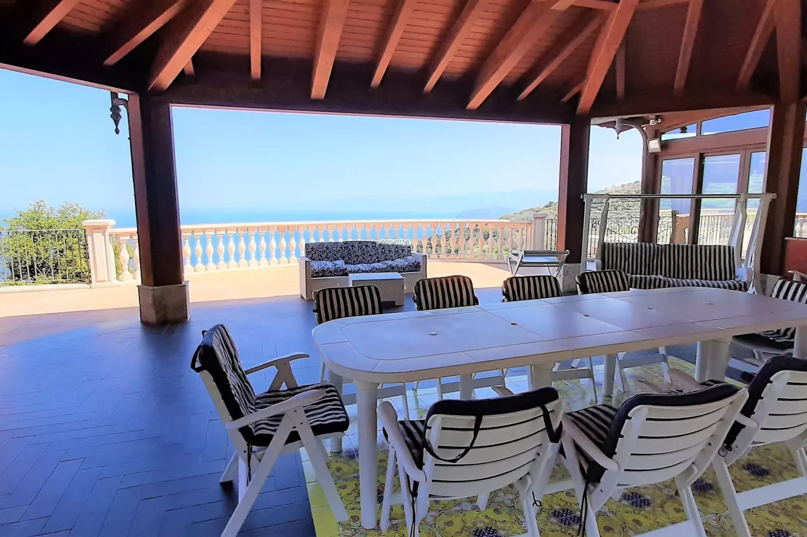 Villa Rosaria-Terrace balcony