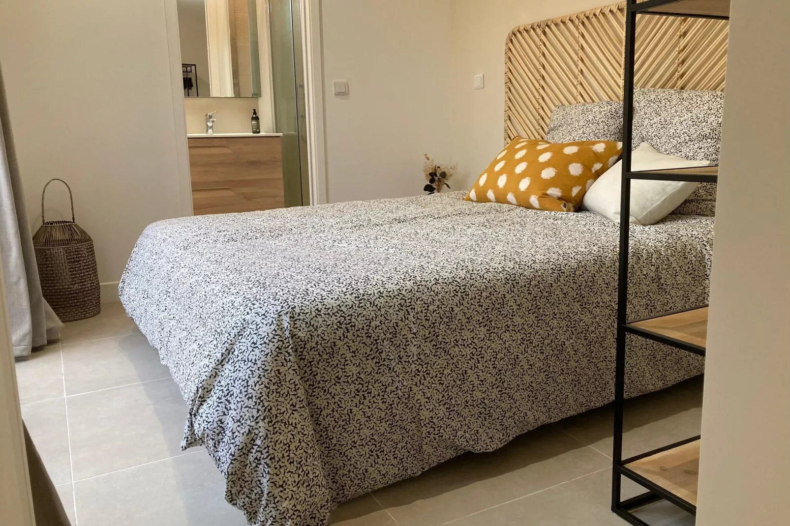 Gite Saint Remy de Provence-Bedroom