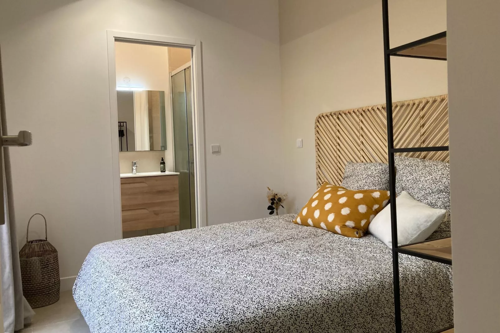 Gite Saint Remy de Provence-Bedroom