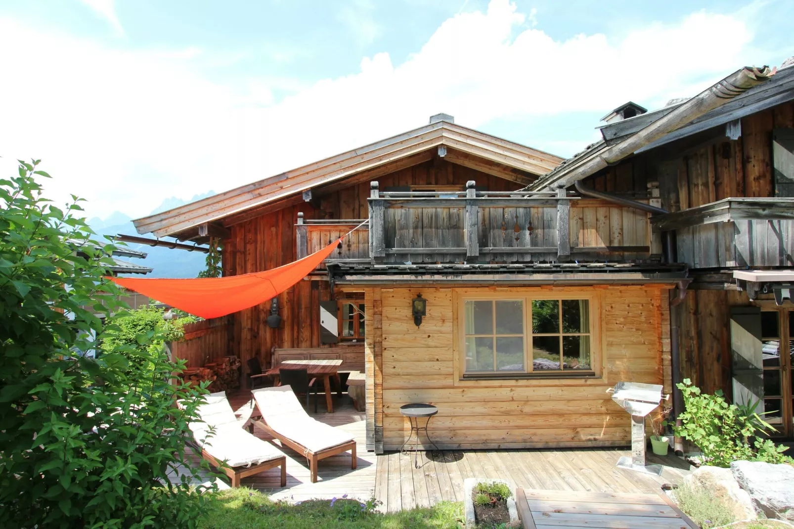 Hollerhaus-Exterior summer