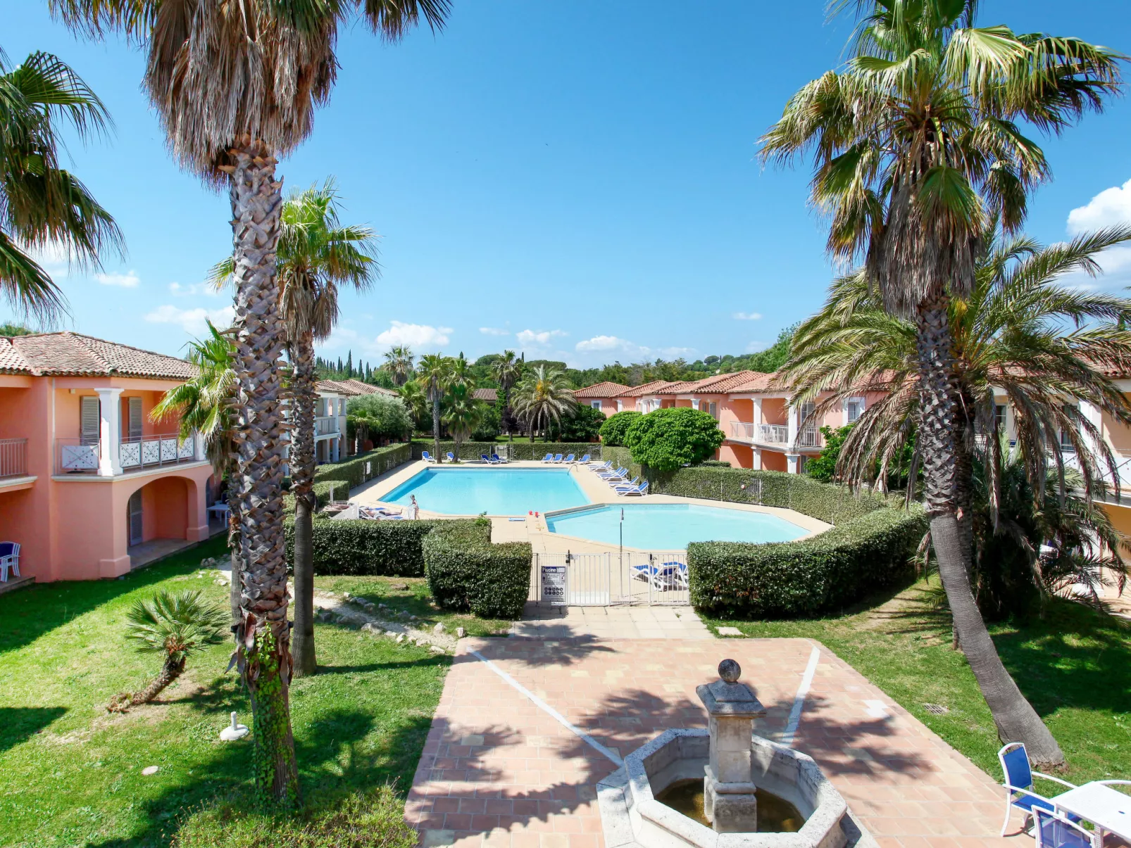 La Palmeraie-Outside