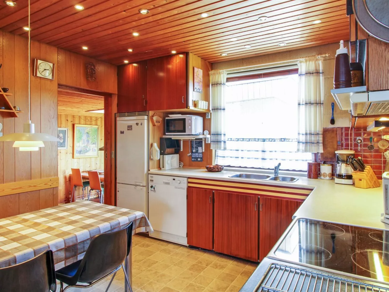 "Ehmi" - 500m from the sea-Drinnen