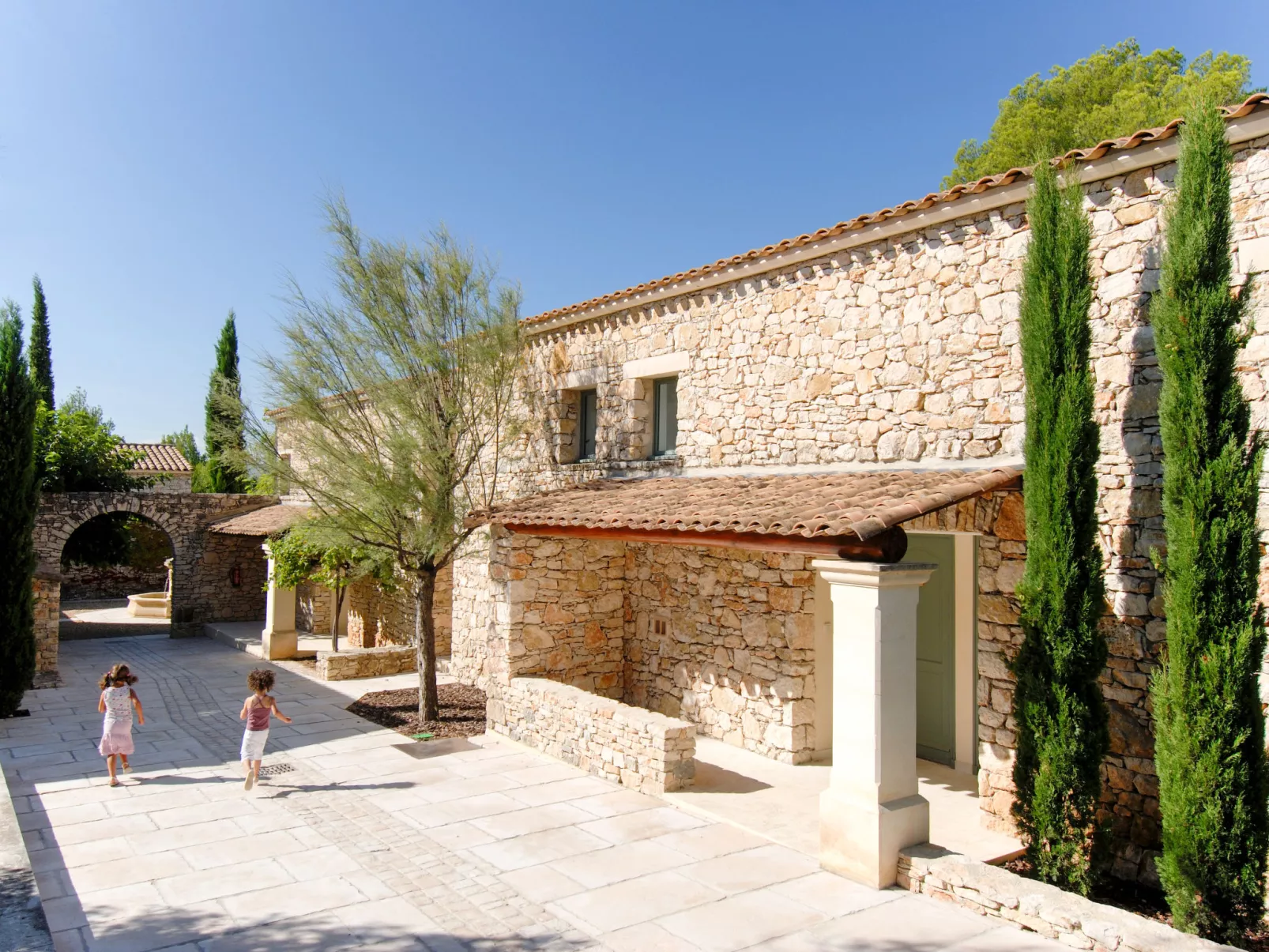 La Bastide des Chênes-Outside