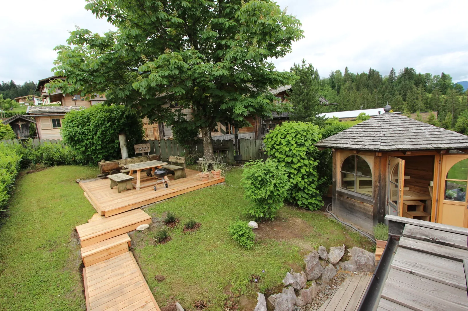 Hollerhaus-Gardens summer