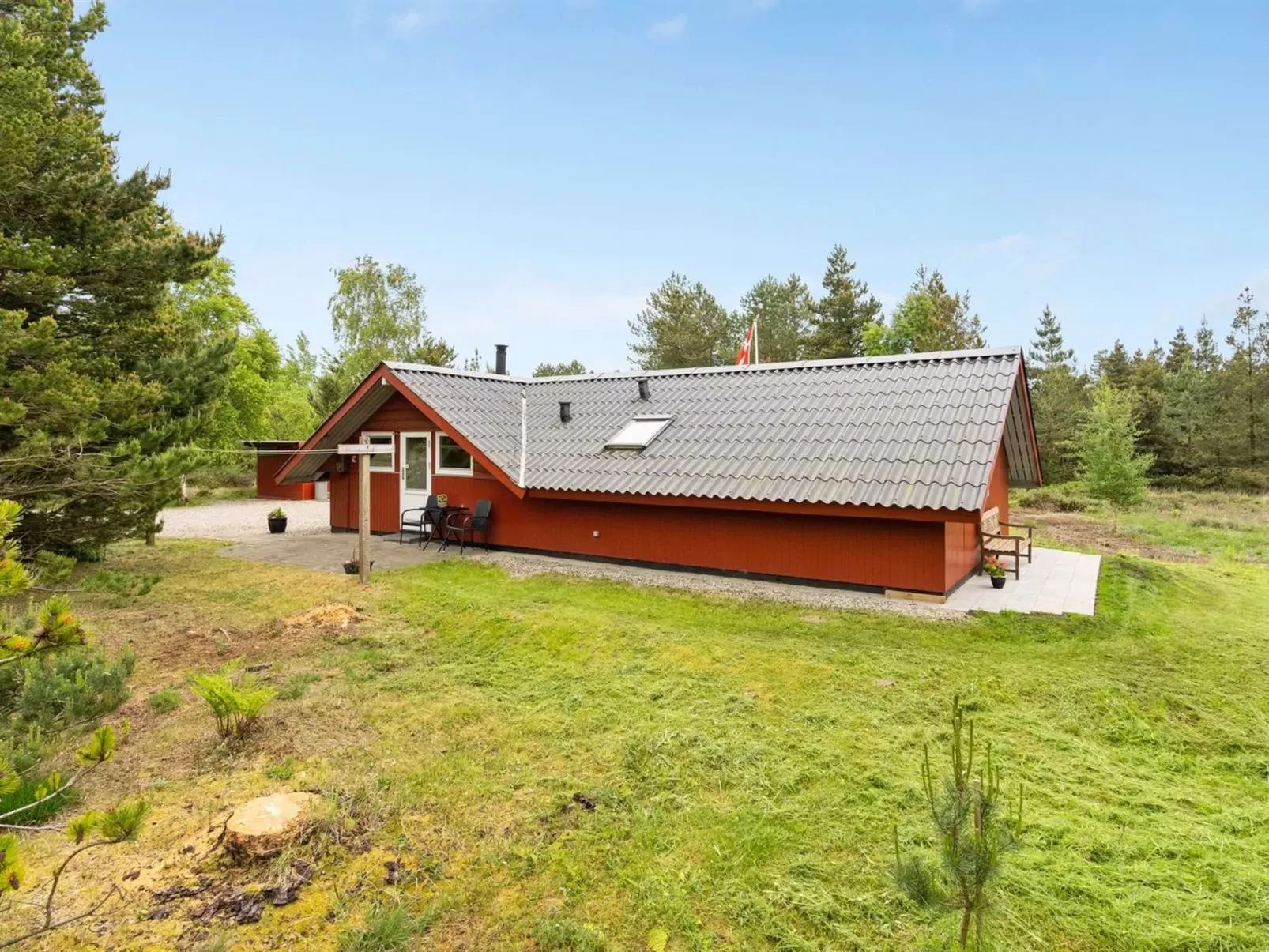 "Runulf" - 2.9km from the sea-Outside