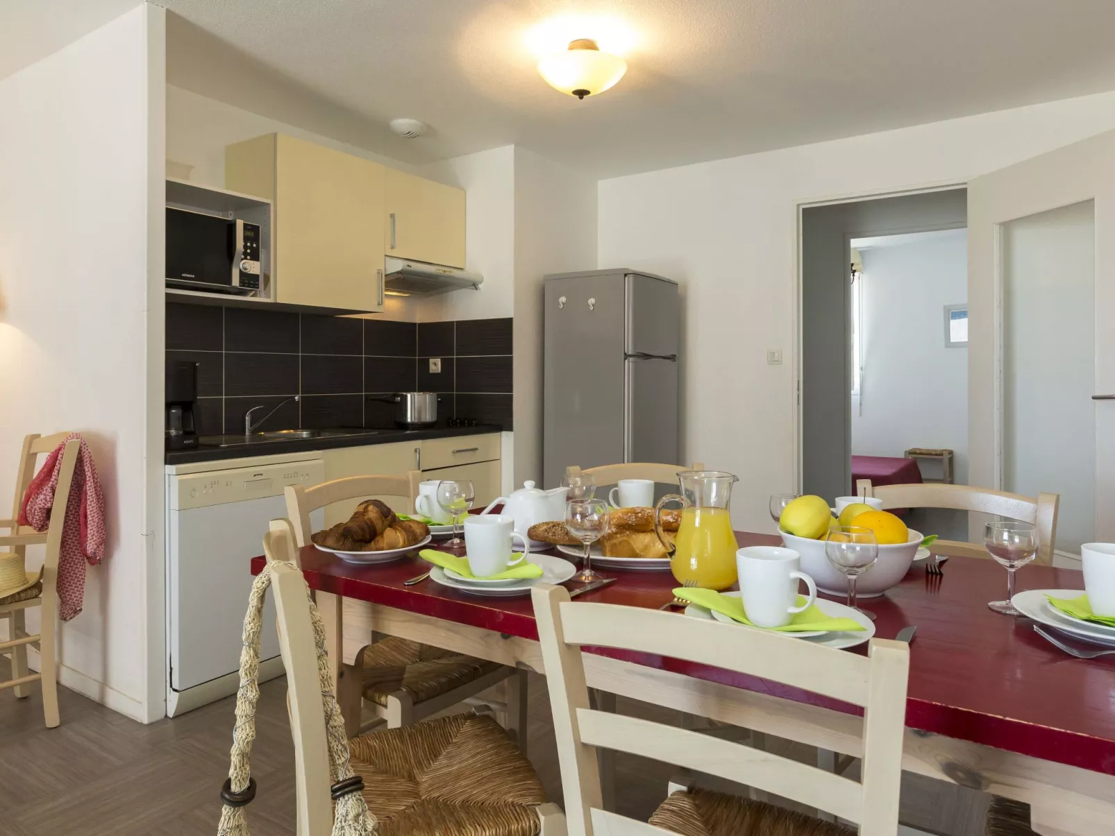 Domaine des Roches Jaunes-Inside