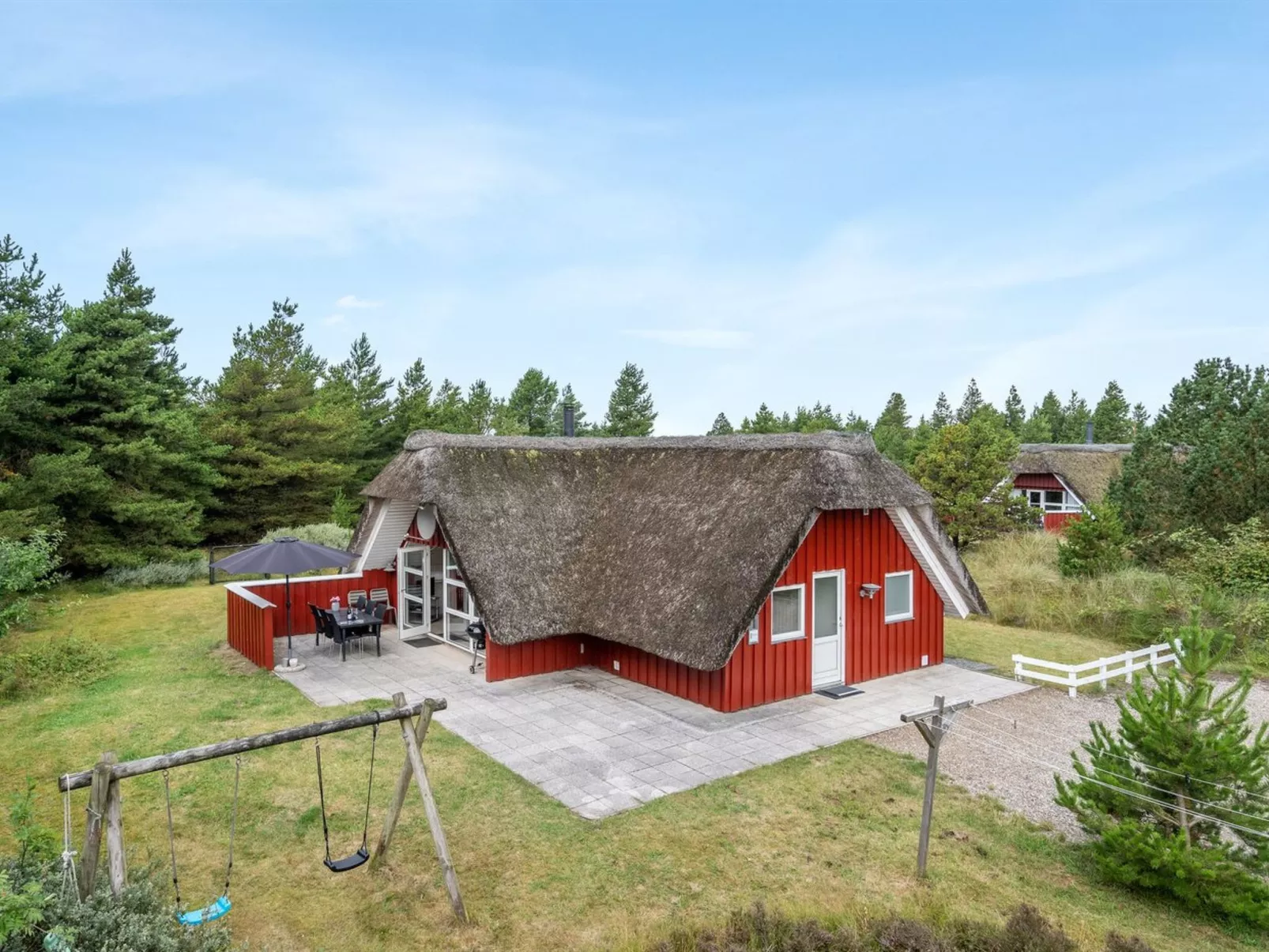 "Gunlög" - 3.1km from the sea-Outside