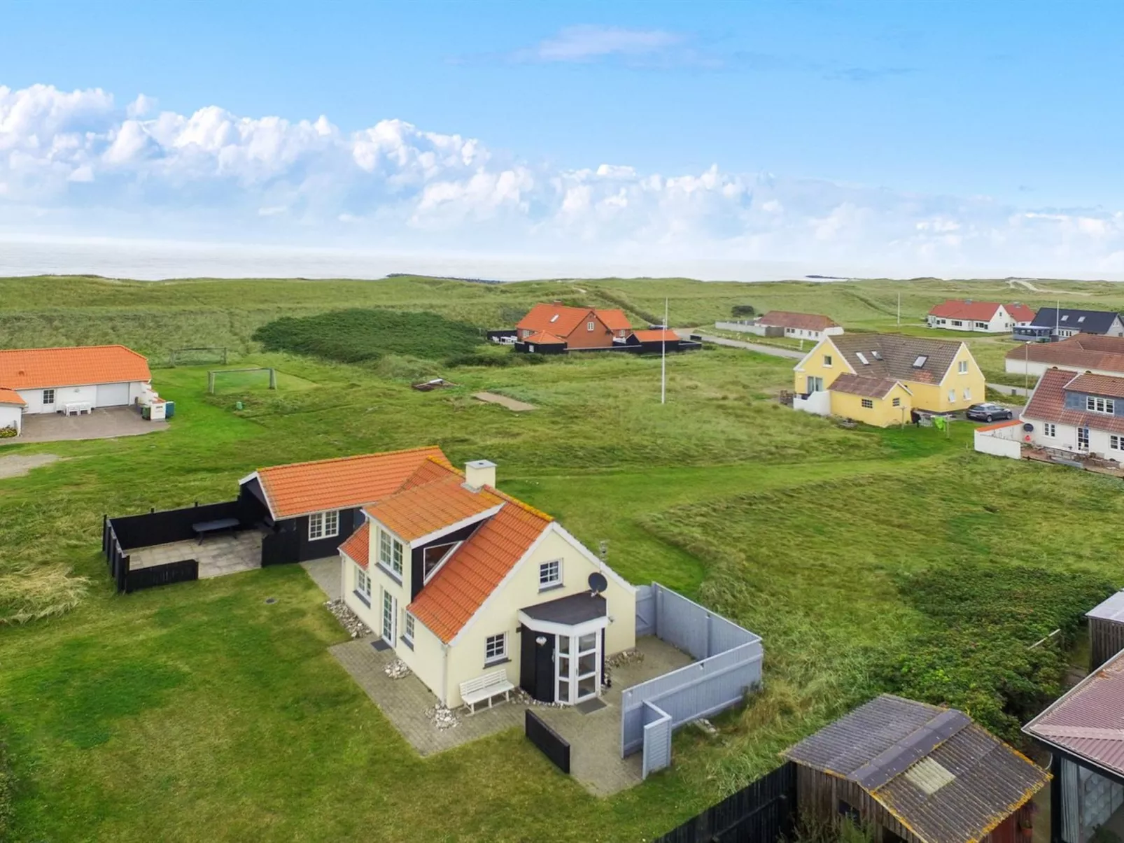 "Dietlinde" - 100m from the sea-Outside