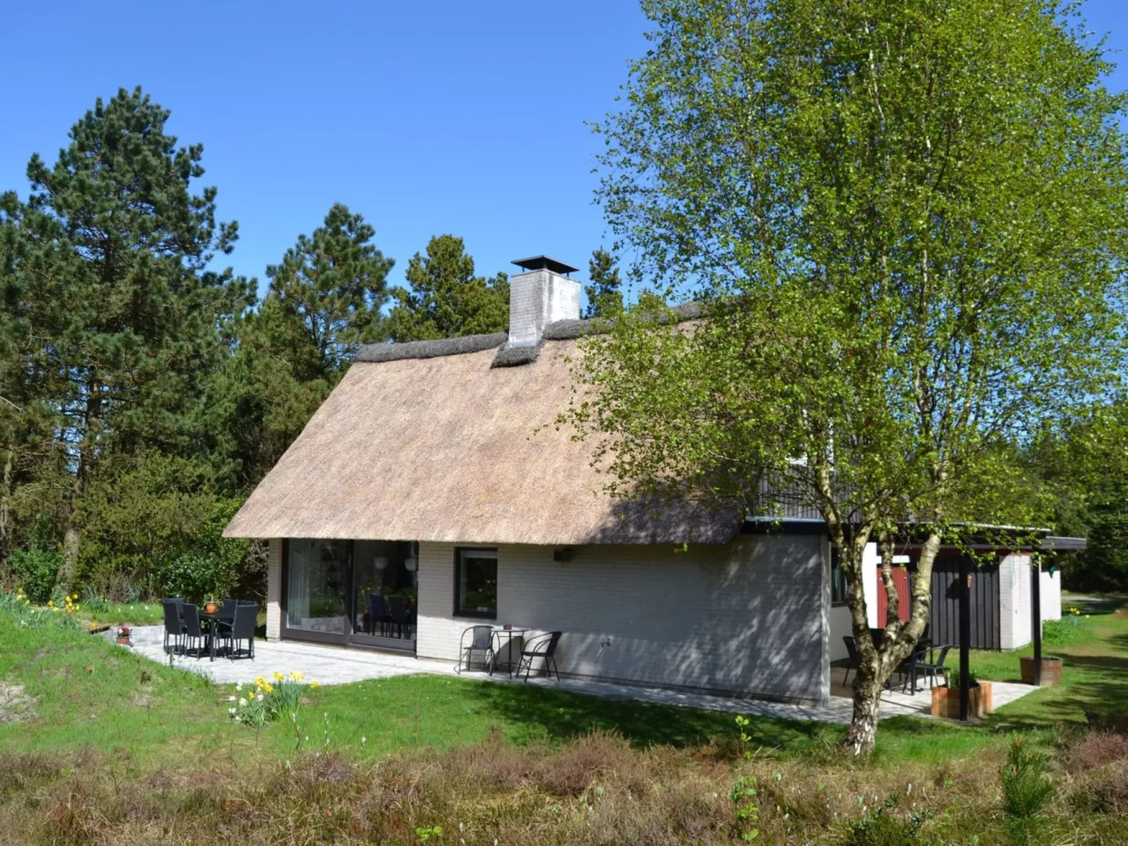 "Emilla" - 3.8km from the sea-Outside