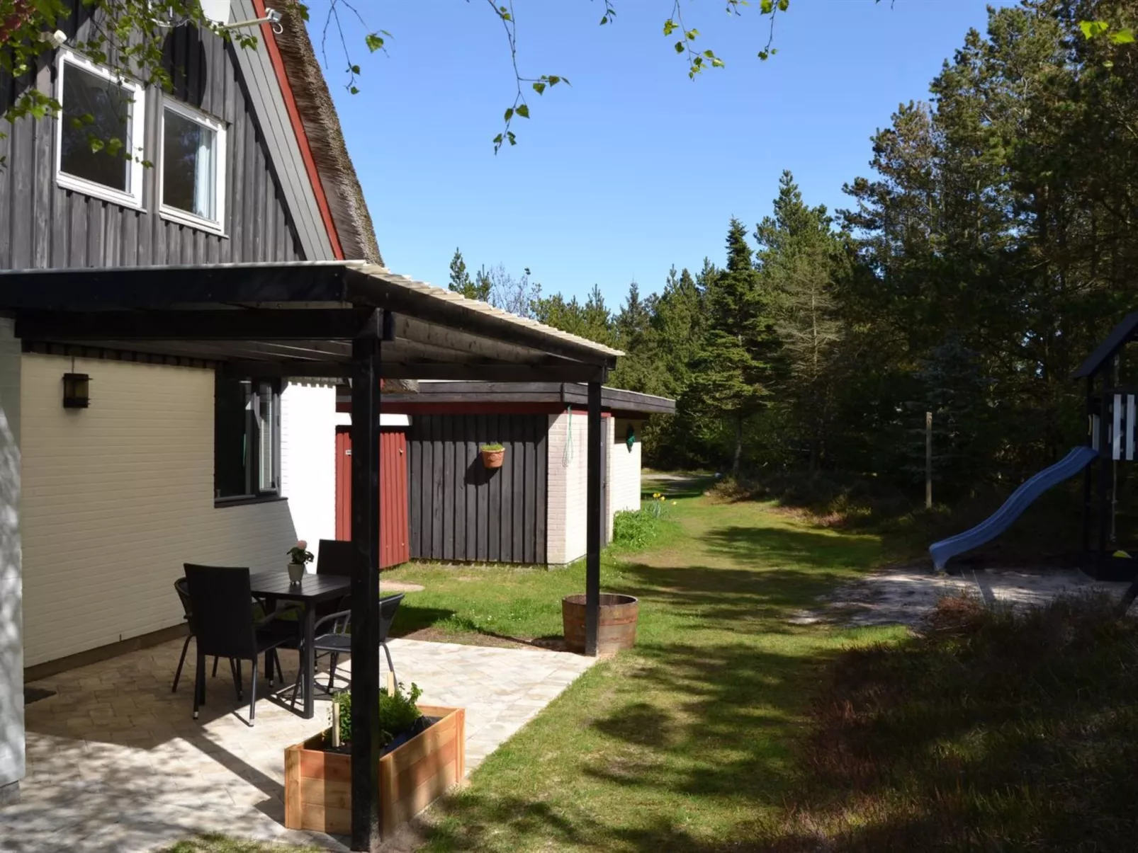 "Emilla" - 3.8km from the sea-Outside