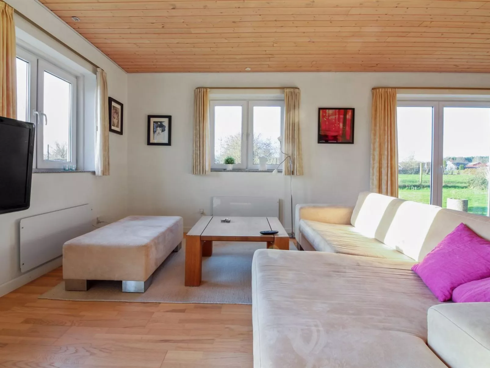 "Ettie" - 6km from the sea-Inside