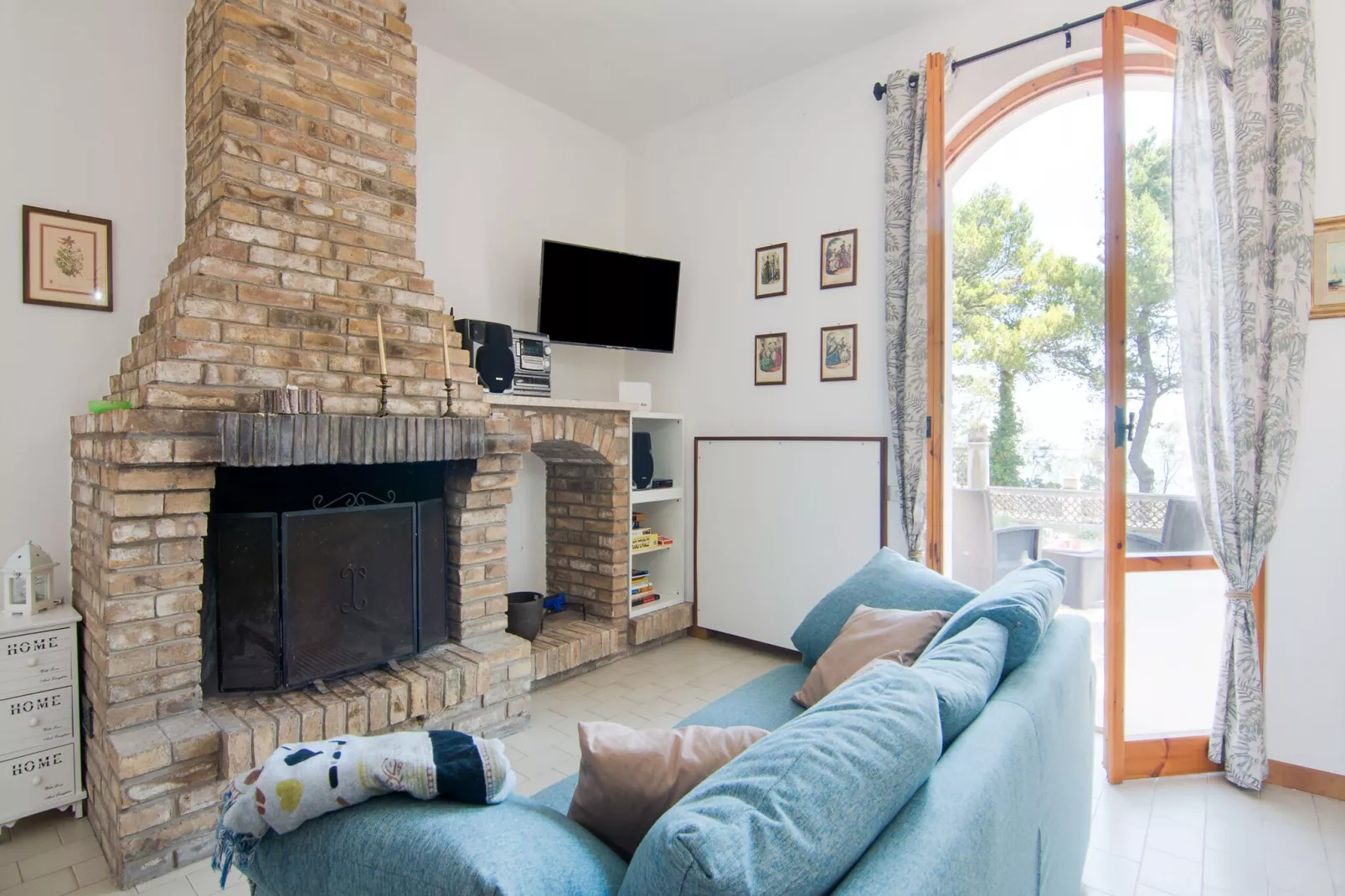 Brezza dal Mare-Living room