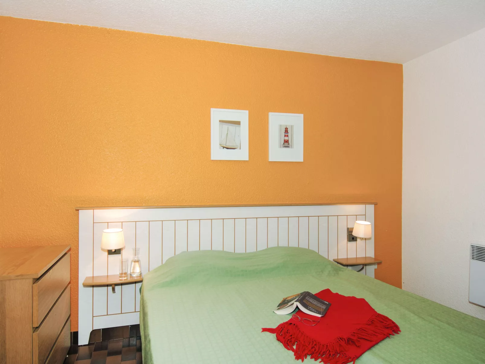 Saint Loup-Inside