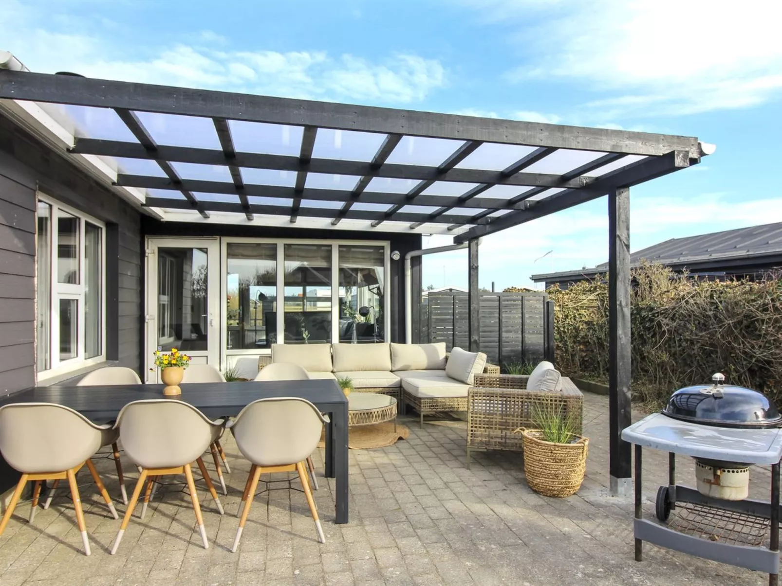 "Jespar" - 300m from the sea-Outside