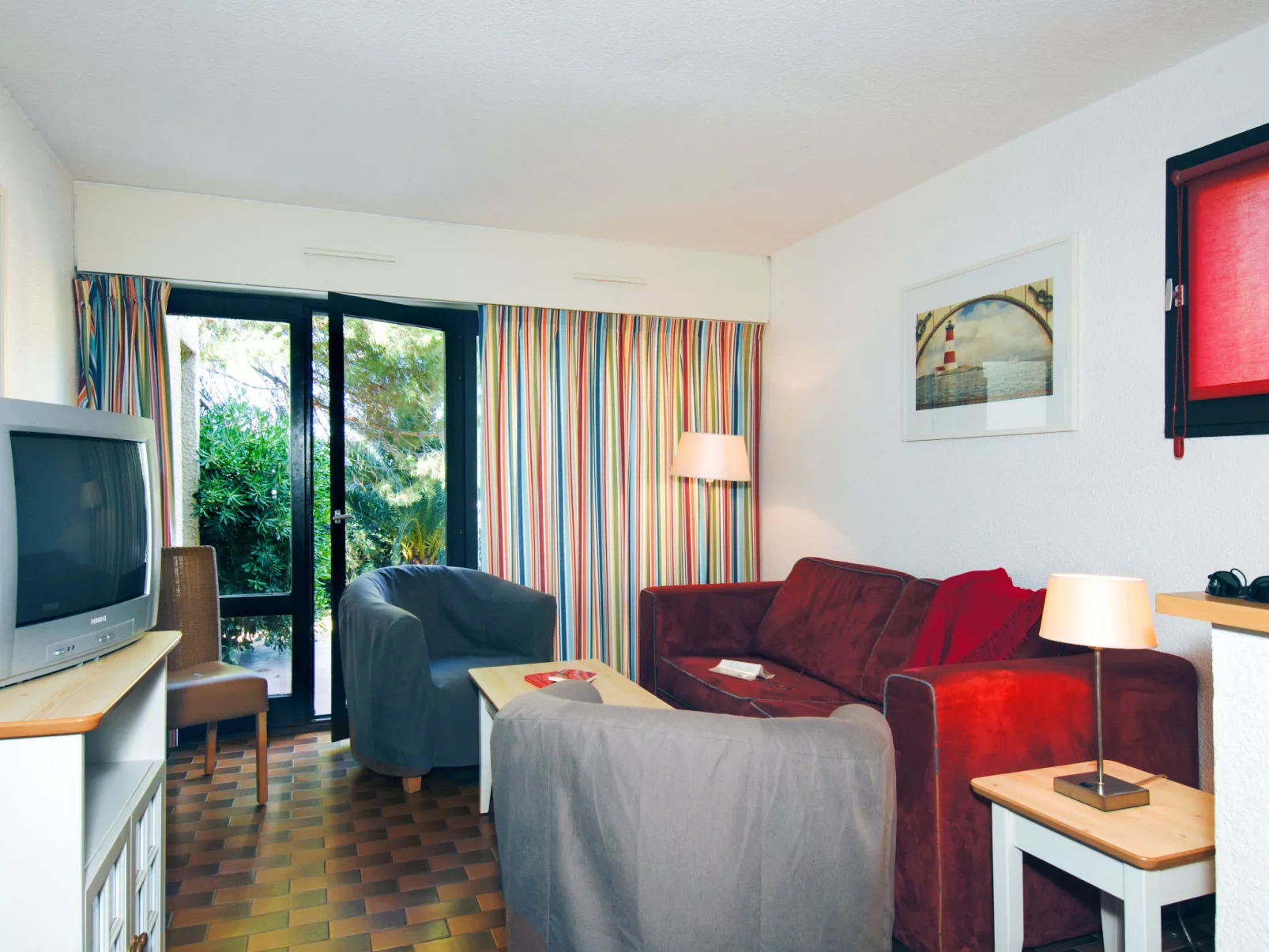 Saint Loup-Inside