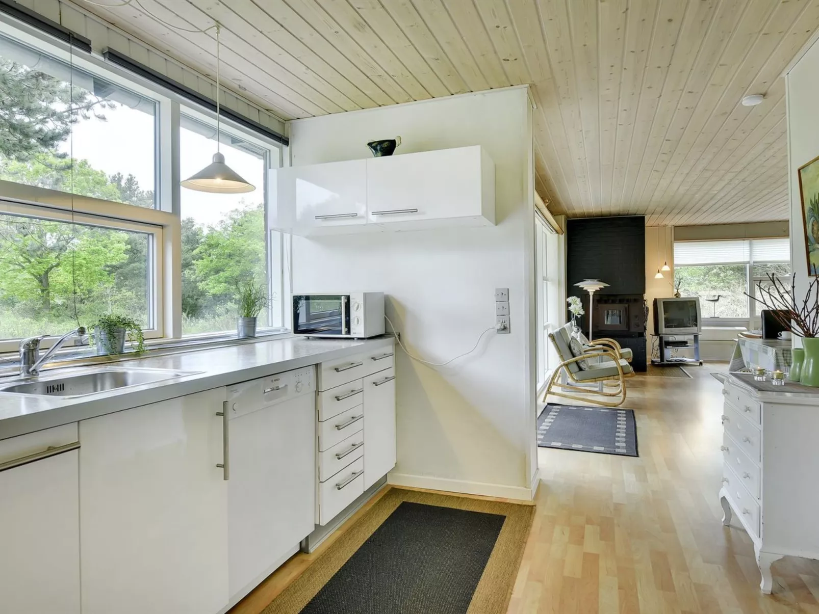 "Gynna" - 1.2km from the sea-Inside