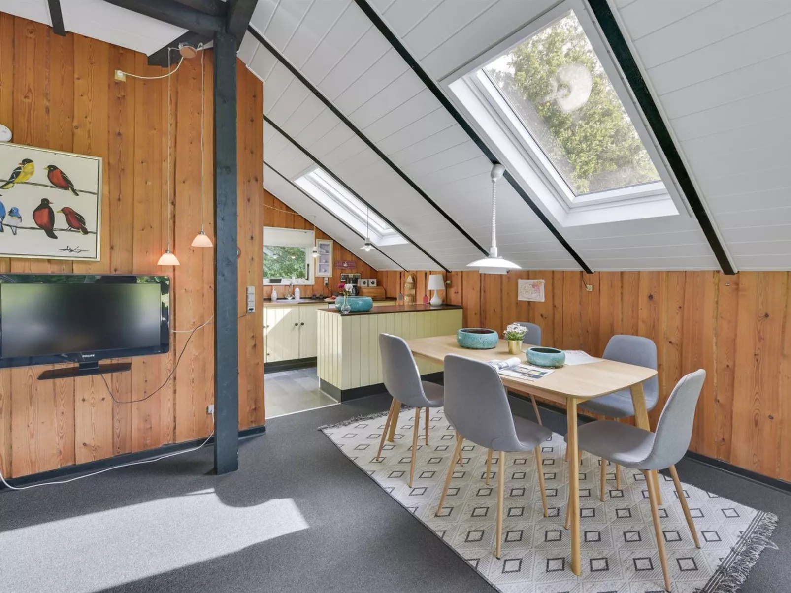 "Leonard" - 28km from the sea-Inside