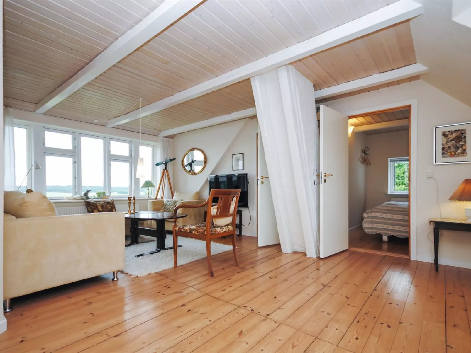 "Ludovic" - 7km from the sea-Dedans