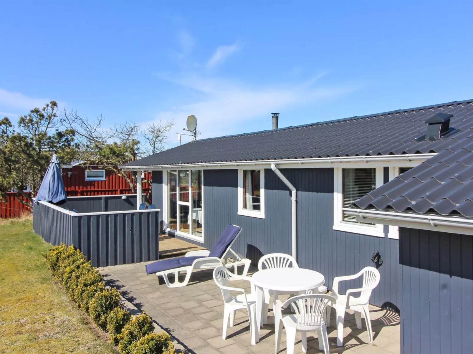 "Hælf" - 400m from the sea-Outside